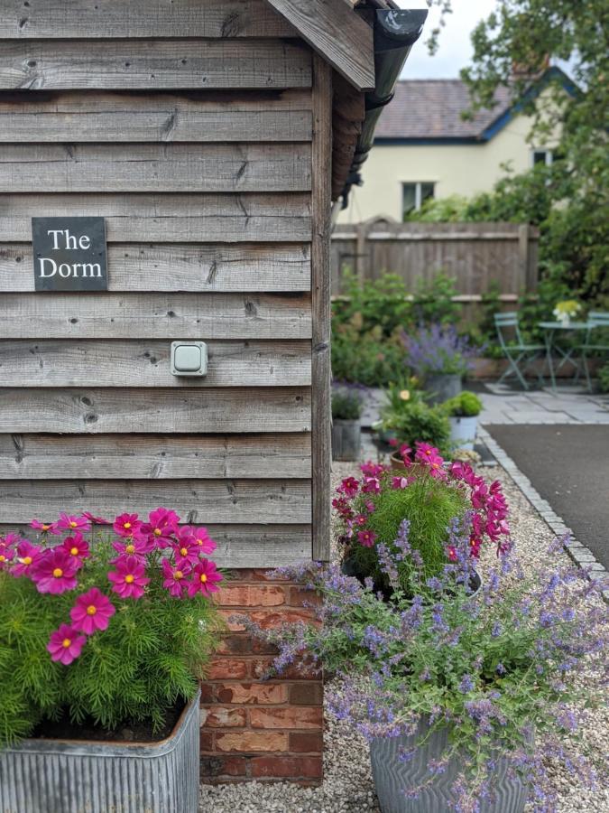 The Dorm Bed And Breakfast Eccleshall エクステリア 写真