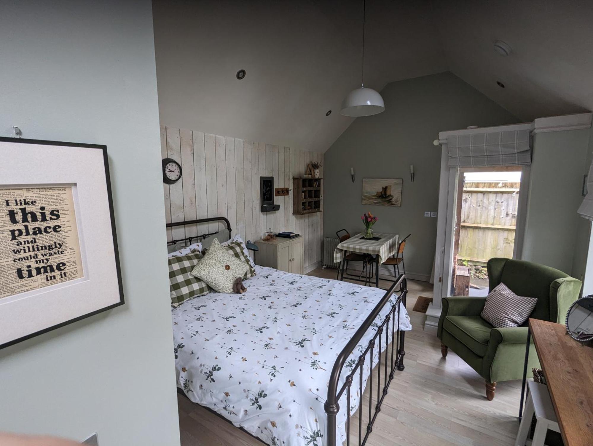The Dorm Bed And Breakfast Eccleshall エクステリア 写真