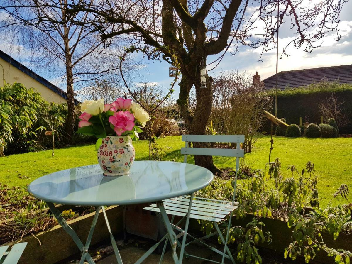 The Dorm Bed And Breakfast Eccleshall エクステリア 写真